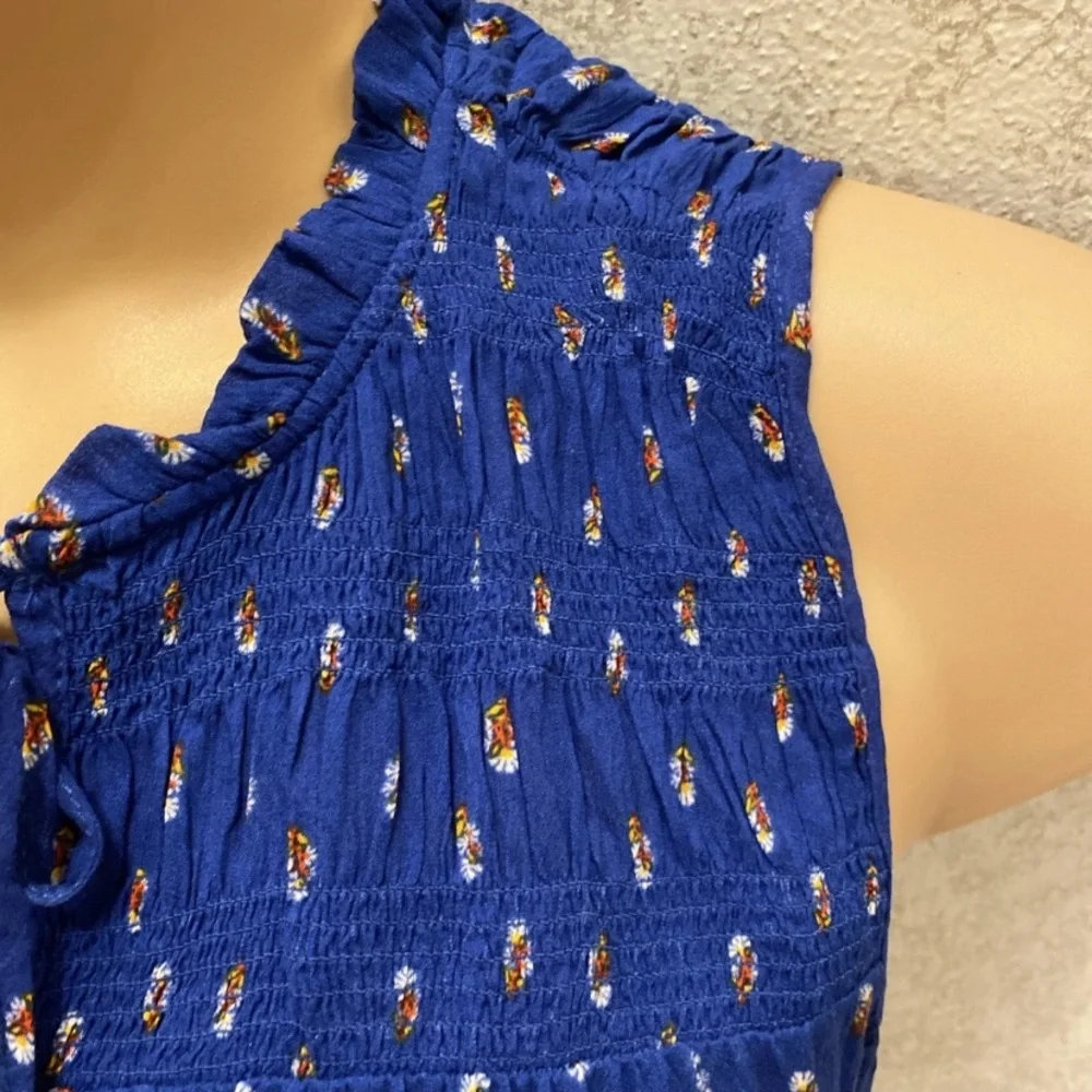 Rewind Royal Blue Sleeveless Floral Blouse with Patterned Hem